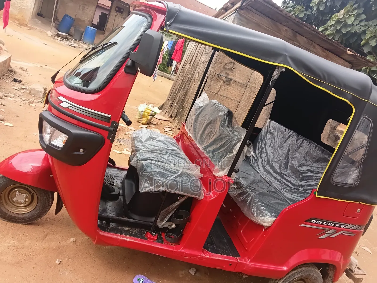 New TVS King Cargo 2025 Red