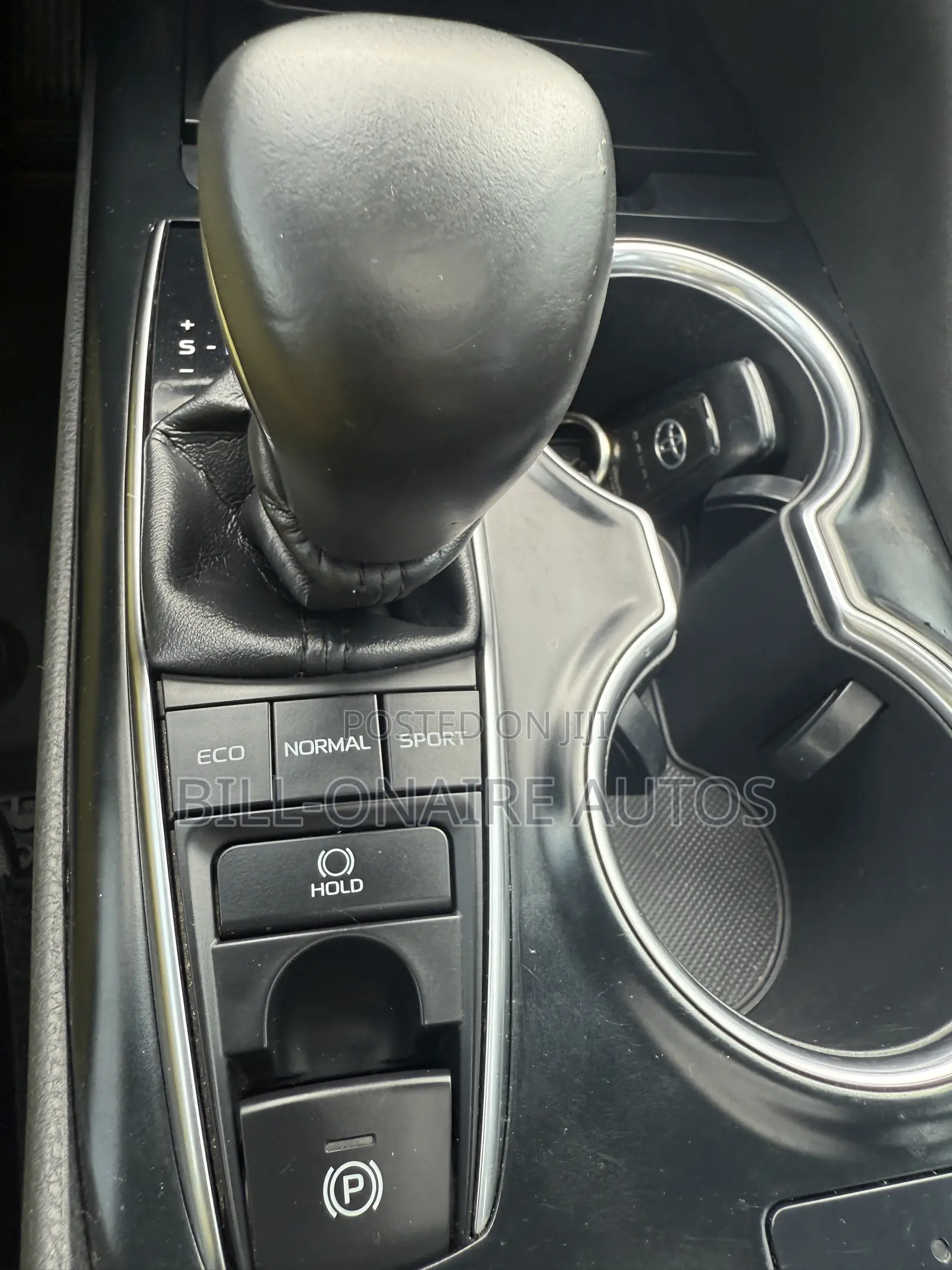 Toyota Camry XSE FWD (2.5L 4cyl 8AM) 2018 Blue