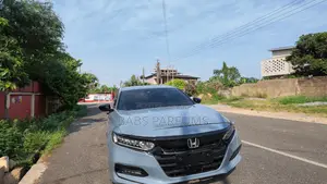 Honda Accord 2018 Gray