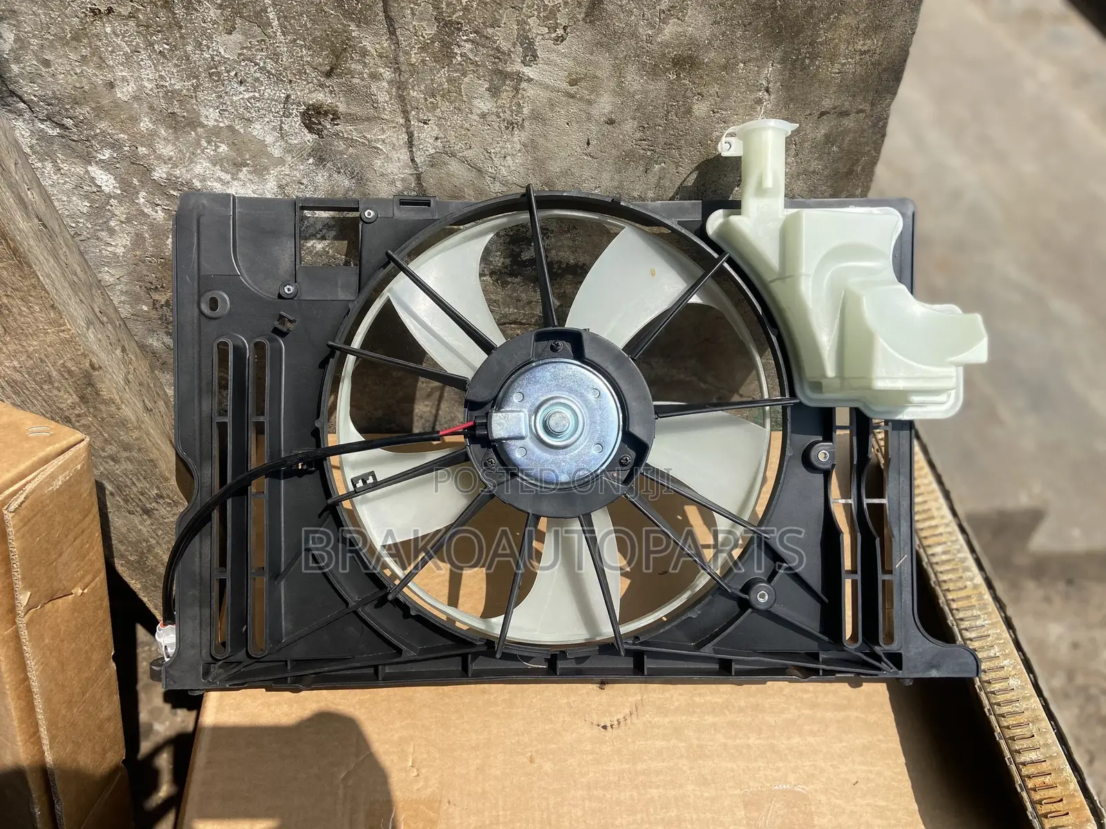 Toyota Corolla 2014-2018 Radiator Fan