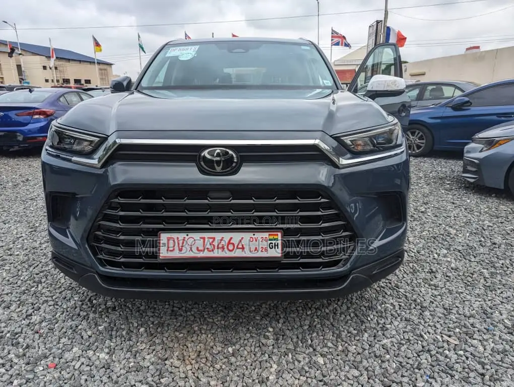 Toyota Grand Highlander XLE AWD 2024 Blue