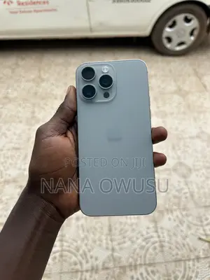 Apple iPhone 15 Pro Max 256 GB Silver