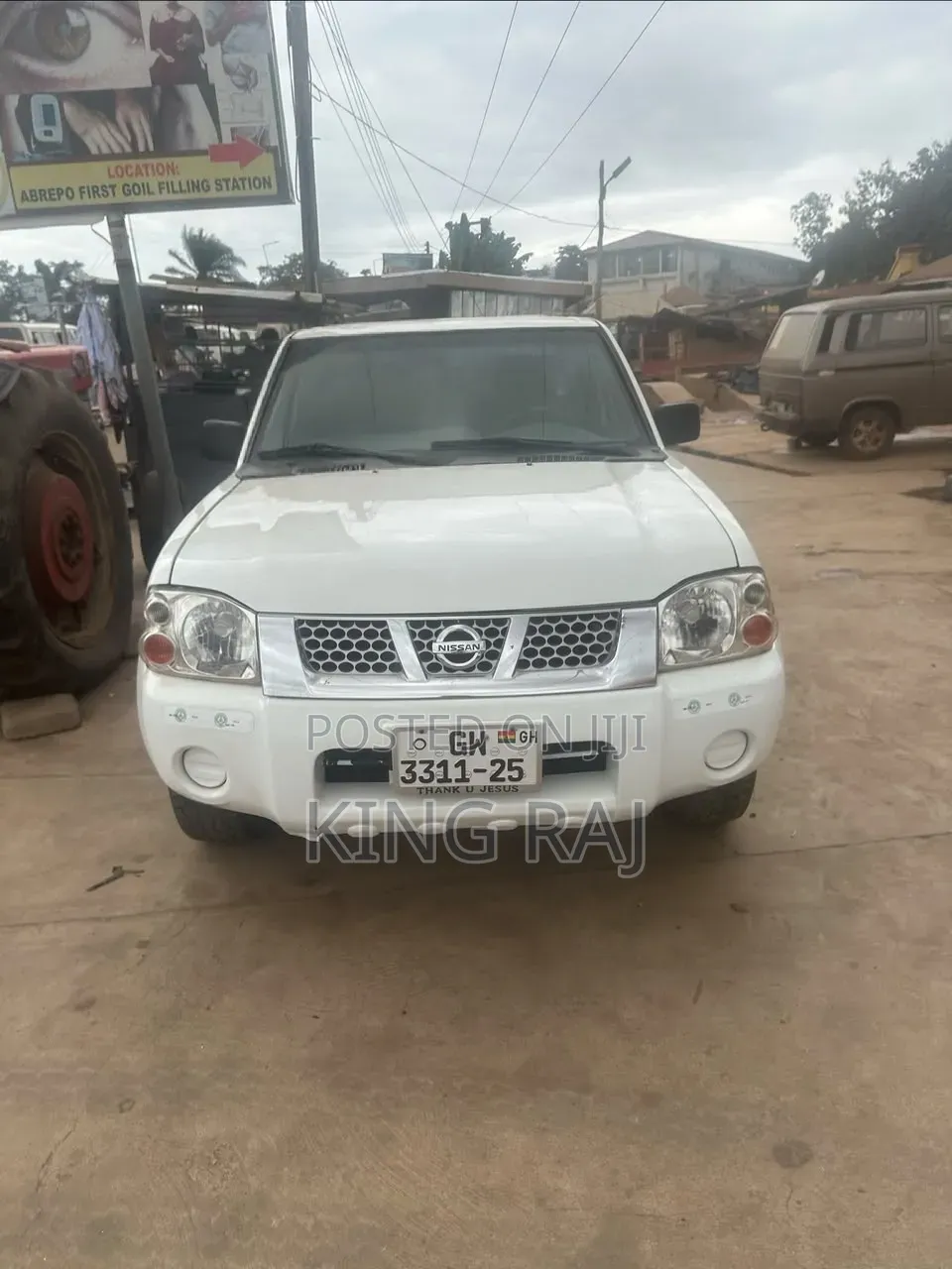 Nissan Hardbody 2010 White
