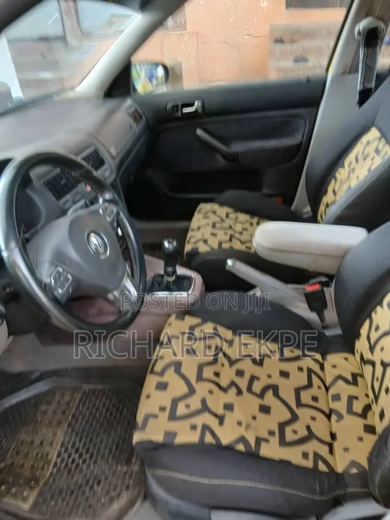 Volkswagen Golf 2.0 GL 5-Door 2002 Yellow