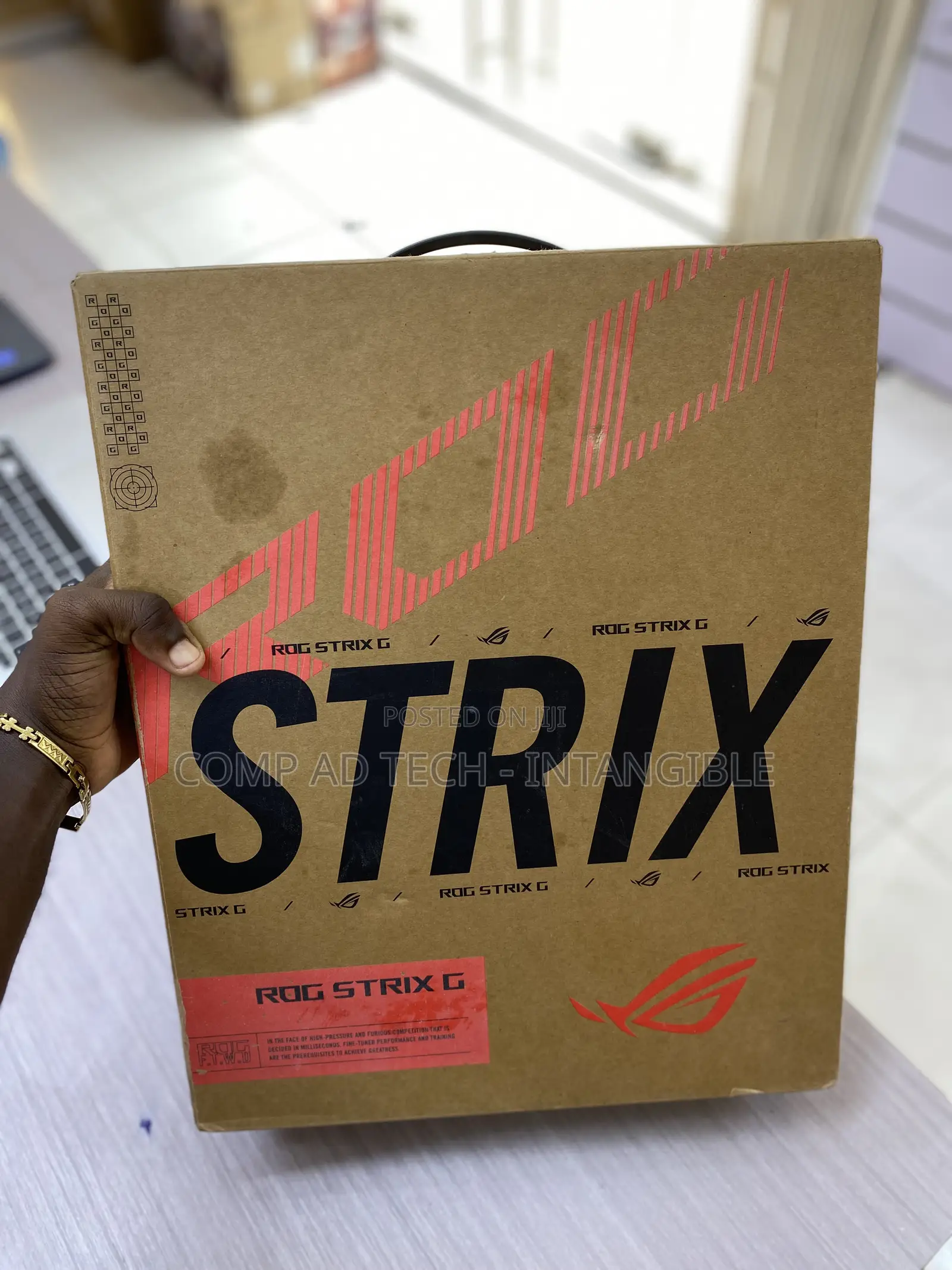 New Laptop Asus ROG Strix G17 16GB AMD Ryzen 9 SSD 1T