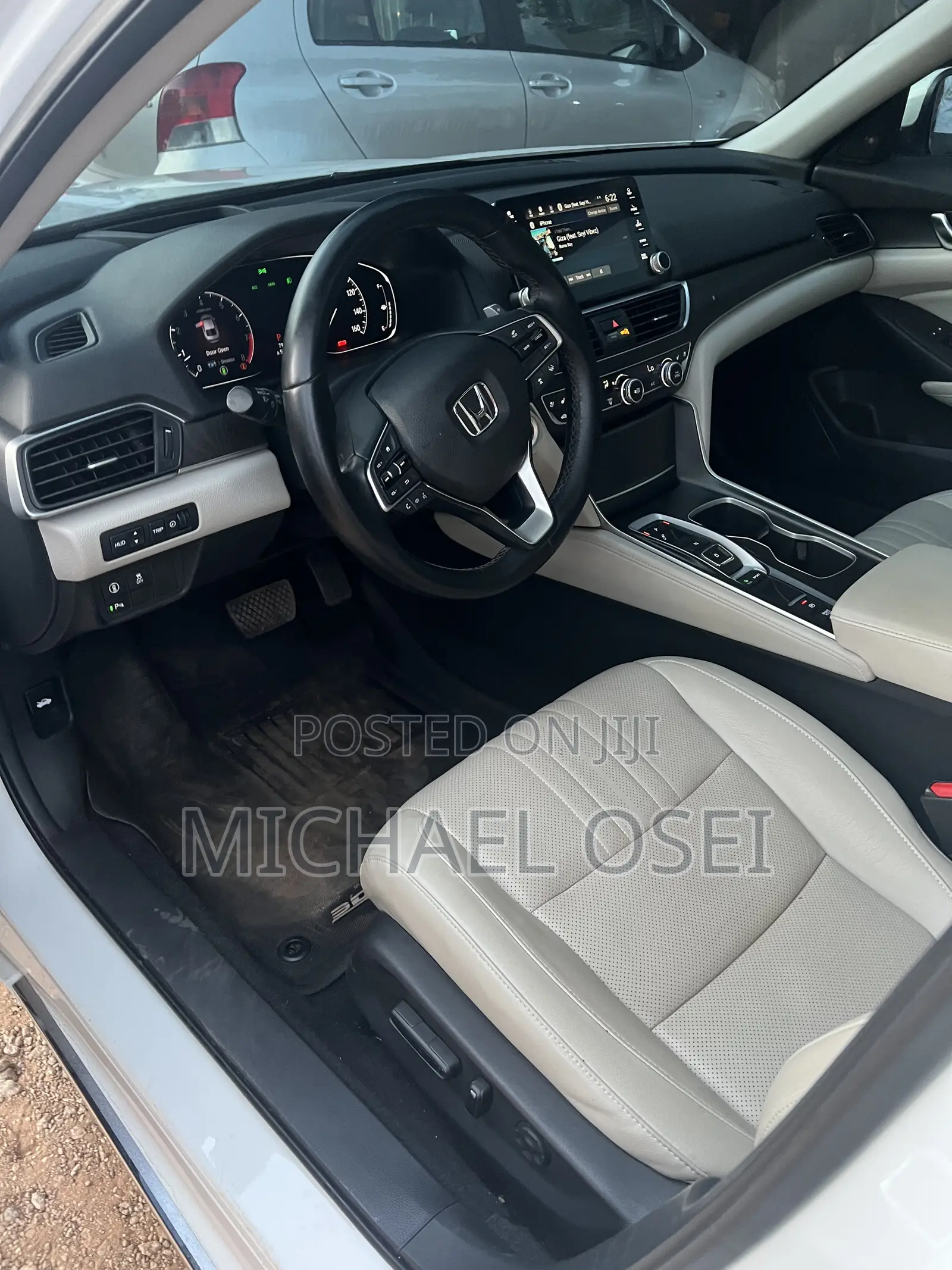 Honda Accord Touring 2.0T 2018 White