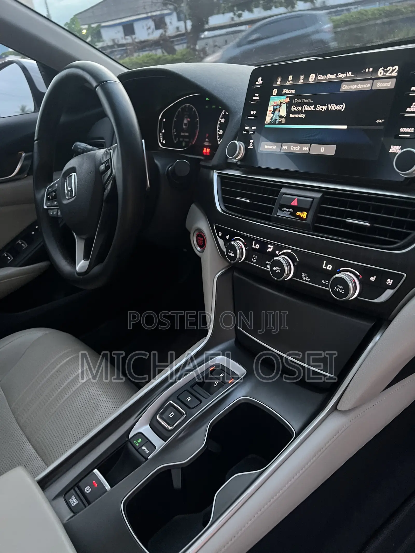 Honda Accord Touring 2.0T 2018 White