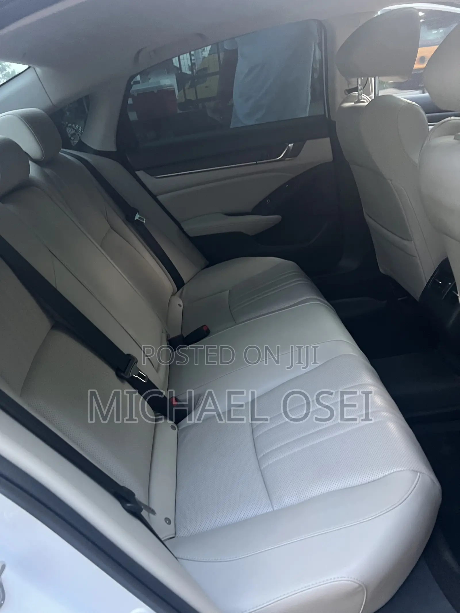 Honda Accord Touring 2.0T 2018 White