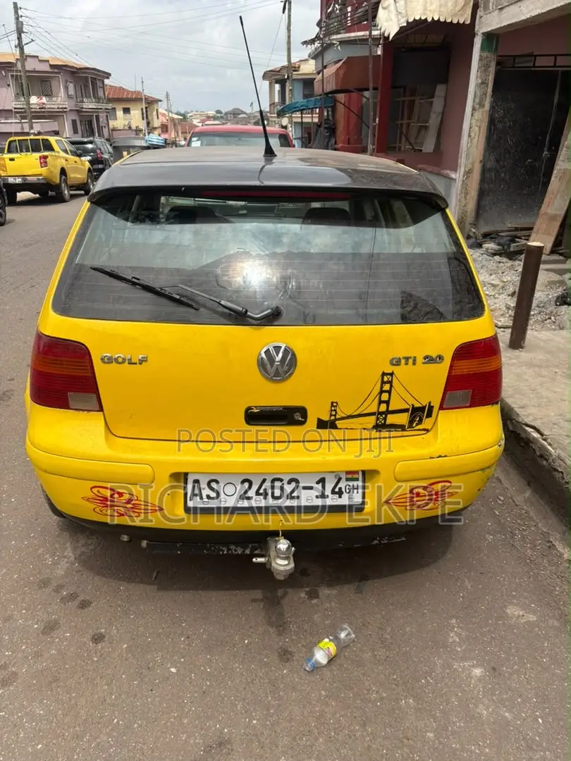 Volkswagen Golf 2.0 GL 5-Door 2002 Yellow