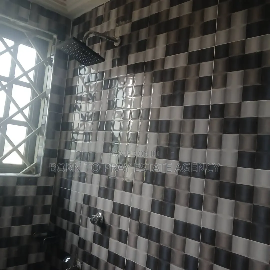 2bdrm Apartment in Born To Pray Estate, Ejisu-Juaben Municipal for rent