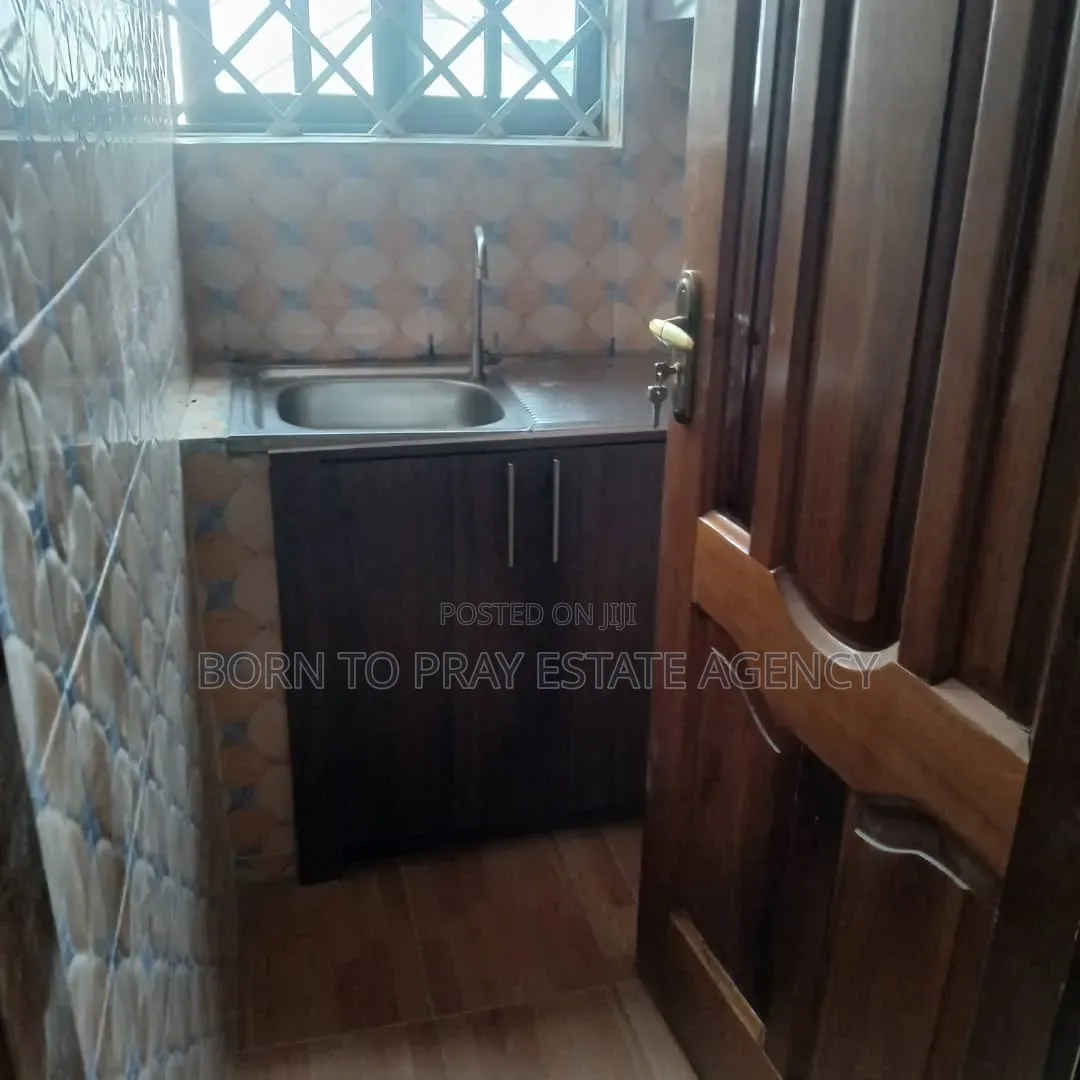 2bdrm Apartment in Born To Pray Estate, Ejisu-Juaben Municipal for rent