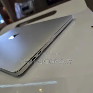 Laptop Apple MacBook Pro 2019 8GB Intel Core i5 SSD 256GB