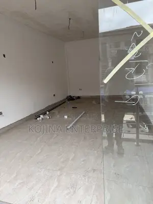  Prime Commercial Shop Space for Rent – Bantama | First Floor | 20 M2