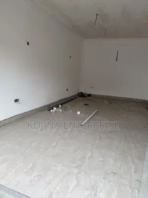  Prime Commercial Shop Space for Rent – Bantama | First Floor | 20 M2