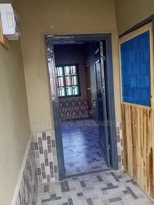 1bdrm Apartment in Chislon Broker’S, Adade for rent