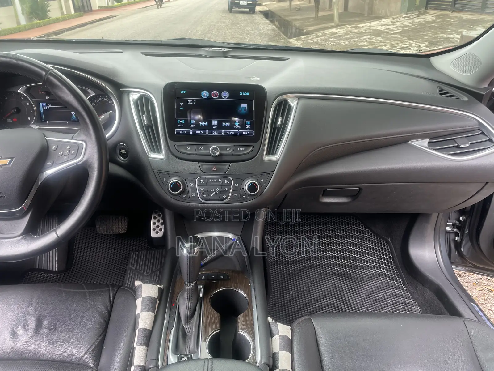 Chevrolet Malibu Premier w/2LZ 2017 Gray