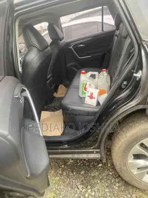 Toyota RAV4 Limited 2021 Black