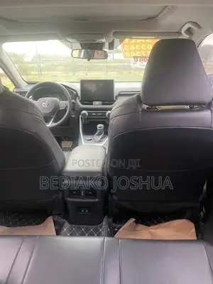 Toyota RAV4 Limited 2021 Black