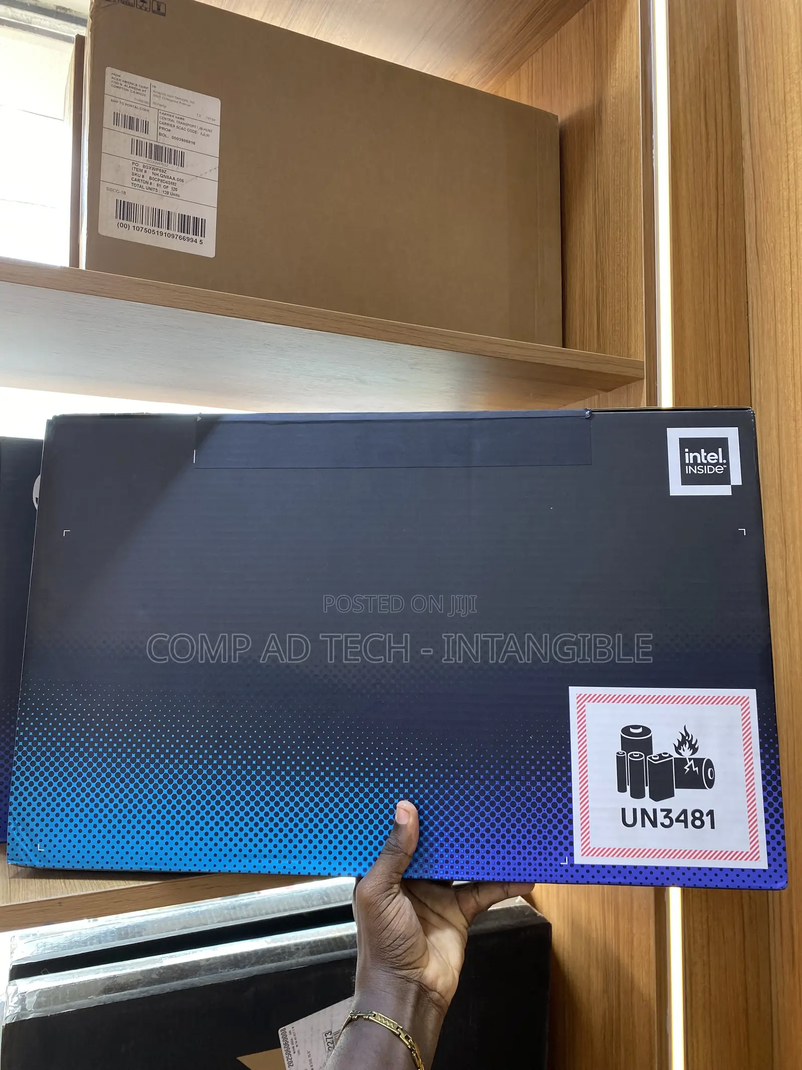 New Laptop Alienware 16 Aurora 16GB Intel Core 7 SSD 1T