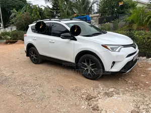 Toyota RAV4 2017 White