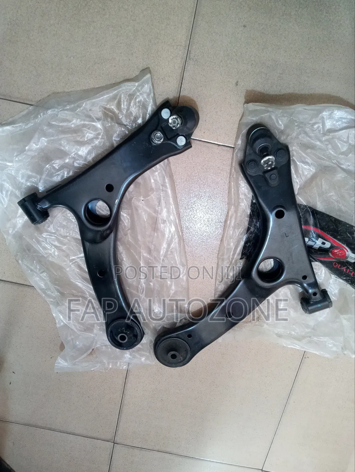 0590. Original Toyota Corolla Control Arm Imported Directly From USA.