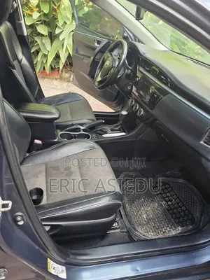 Toyota Corolla L 4dr Sedan (1.8L 4cyl 6M) 2015