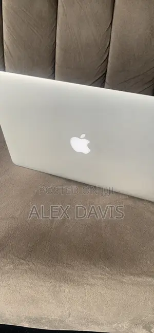 Laptop Apple MacBook Air 2015 8GB Intel Core i5 SSD 256GB