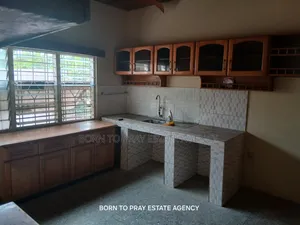 3bdrm House in Born To Pray Estate, Ejisu-Juaben Municipal for rent