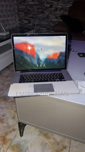 Laptop Apple MacBook Pro 2015 16GB Intel Core i7 SSD 1T