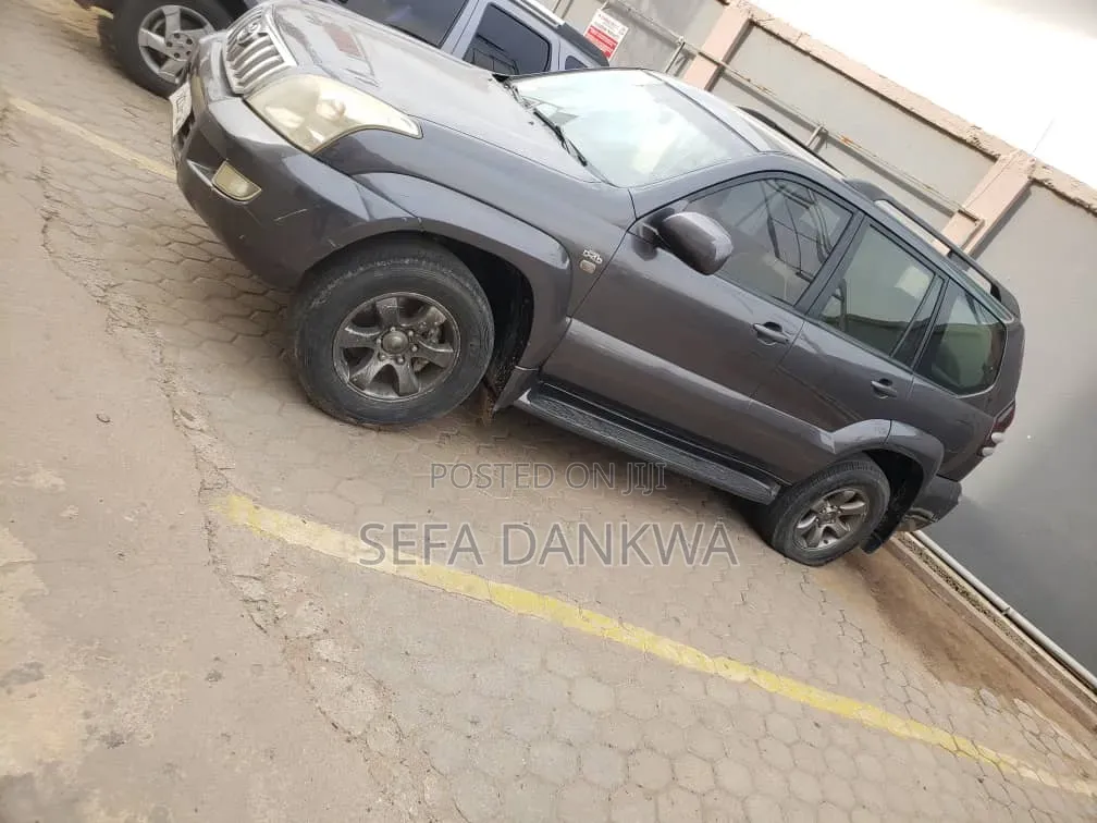 Toyota Land Cruiser Prado 2007 Gray