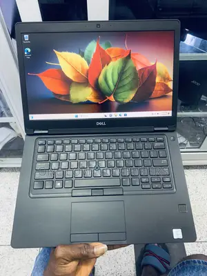 Laptop Dell Latitude 5490 16GB Intel Core i7 SSD 256GB