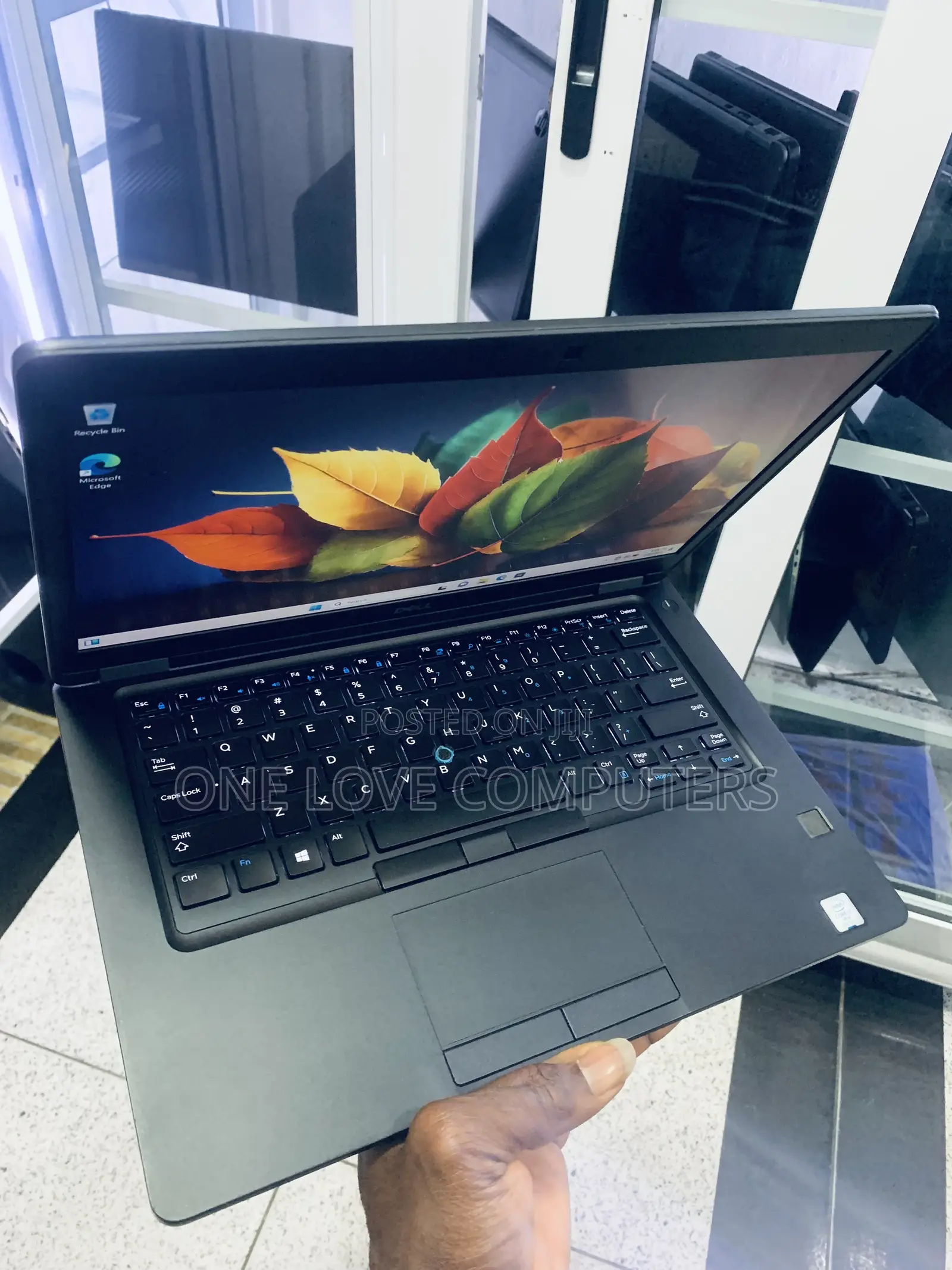 Laptop Dell Latitude 5490 16GB Intel Core i7 SSD 256GB