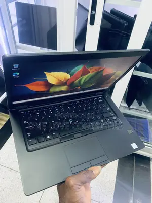 Laptop Dell Latitude 5490 16GB Intel Core i7 SSD 256GB