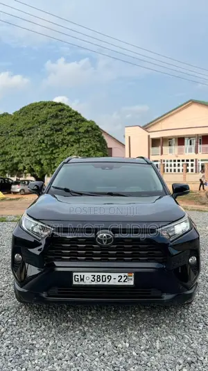 Toyota RAV4 XLE AWD 2020 Black
