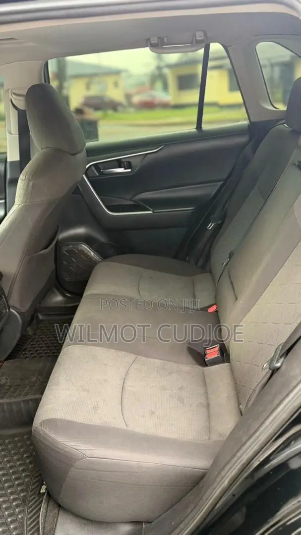 Toyota RAV4 XLE AWD 2020 Black