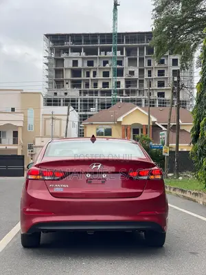 Hyundai Elantra ECO 2018 Red