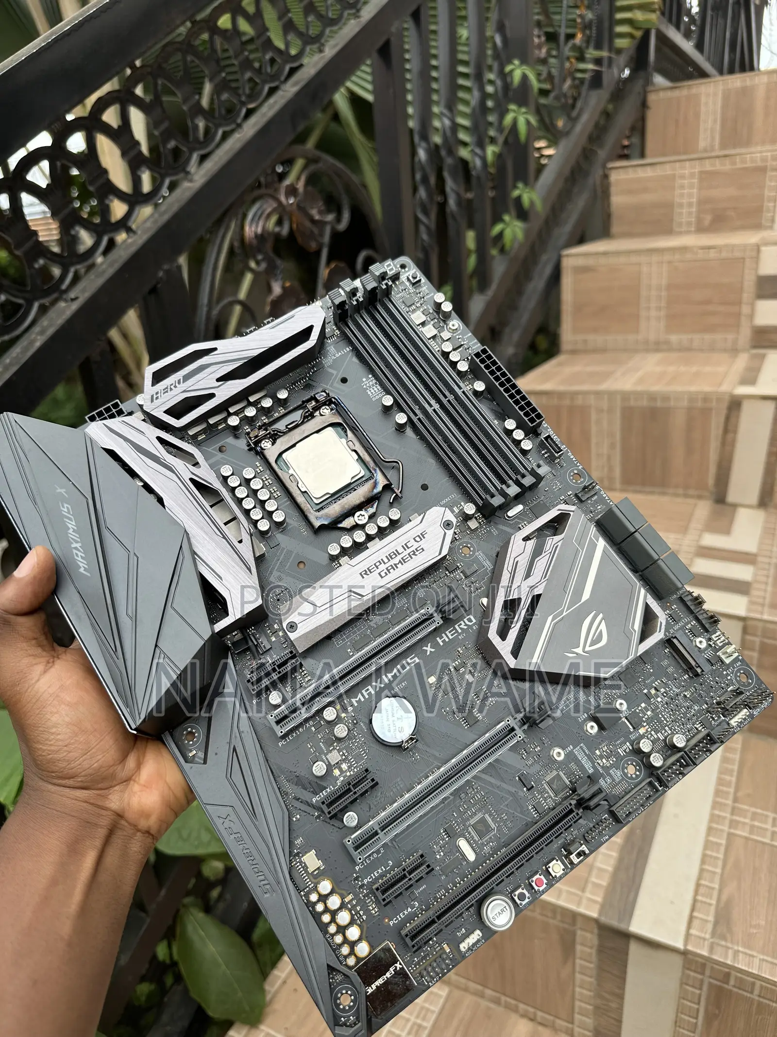 ASUS Rog Maximus X Hero + I7 8700 Cpu