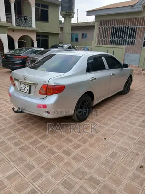 Toyota Corolla 2010 Silver