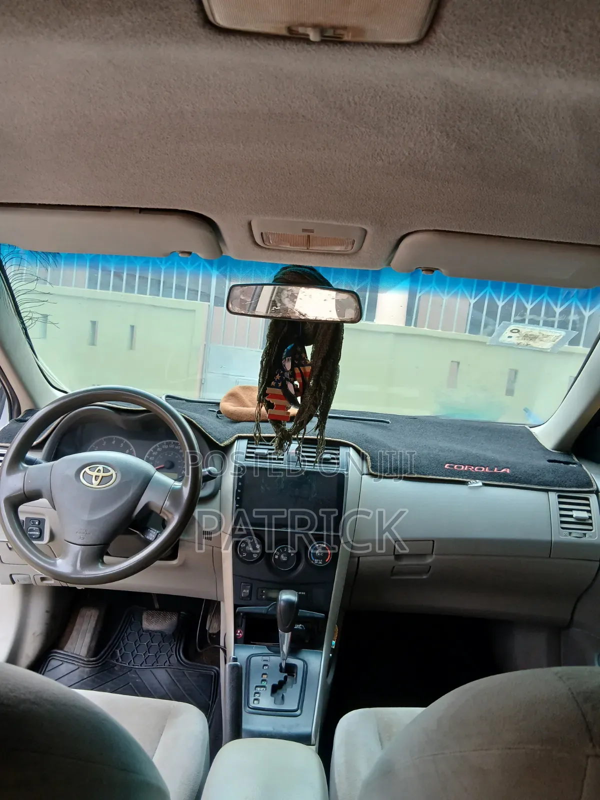 Toyota Corolla 2010 Silver