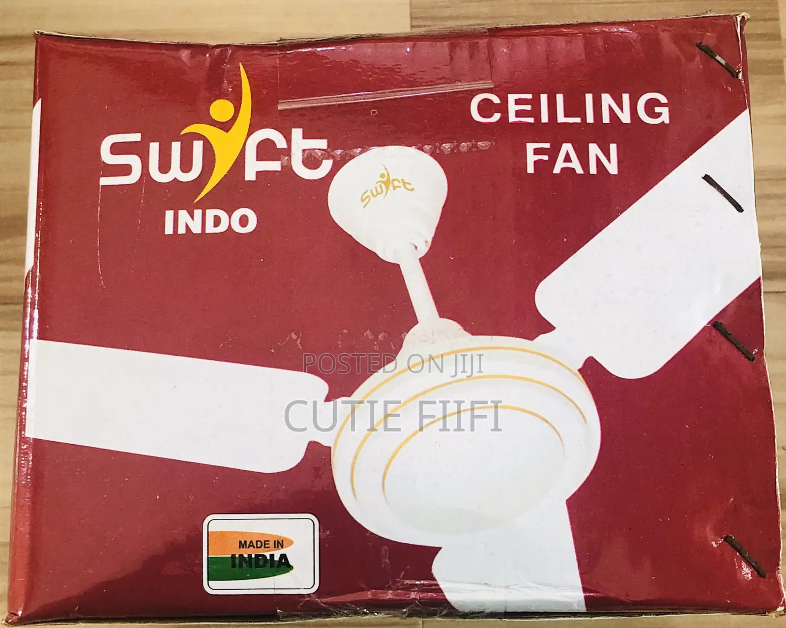 Swift White Fan Long Blade