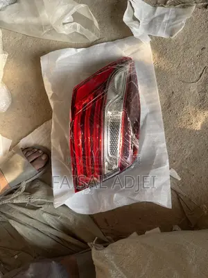 Honda Accord 16 Tail Light