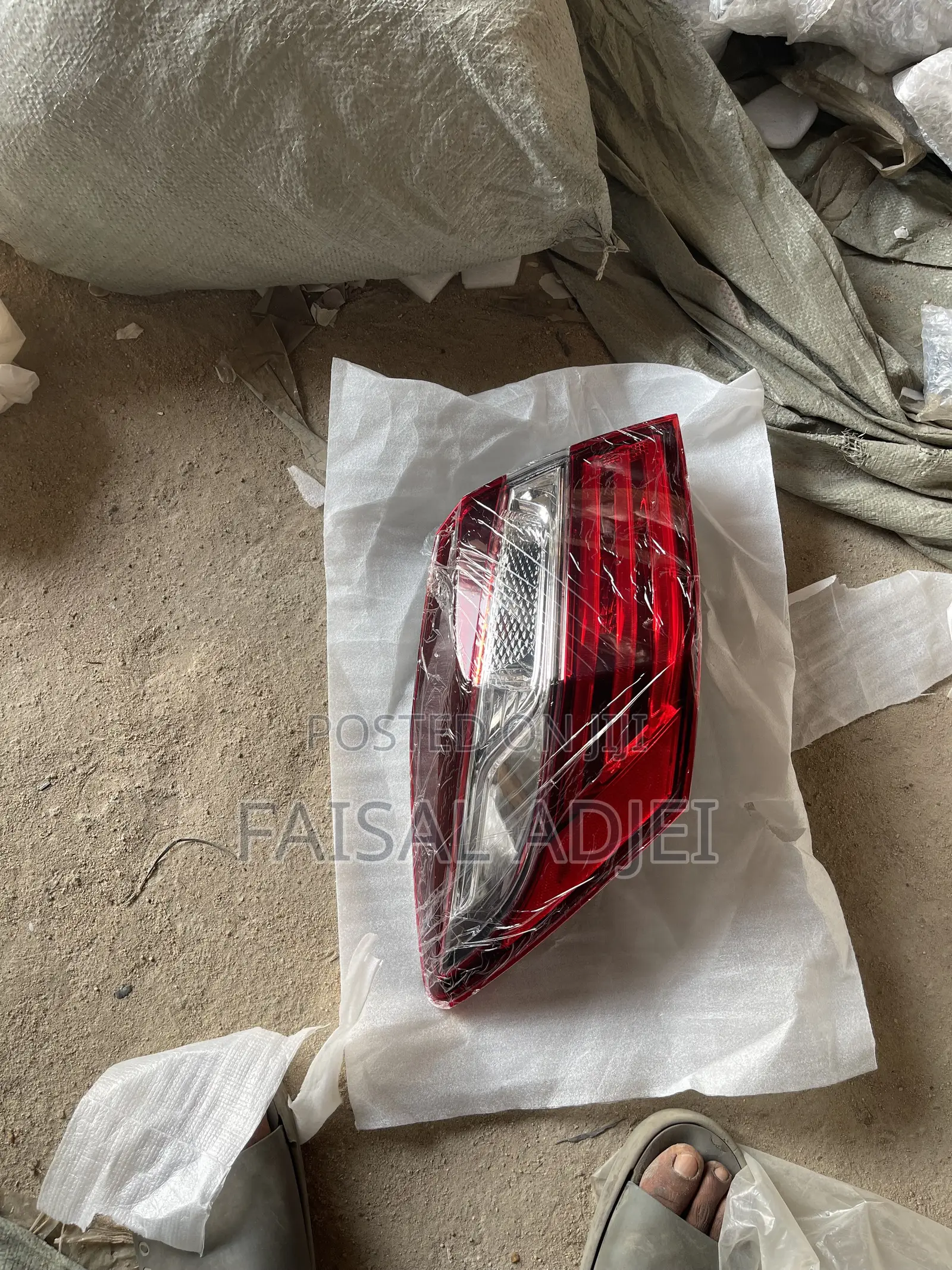Honda Accord 16 Tail Light