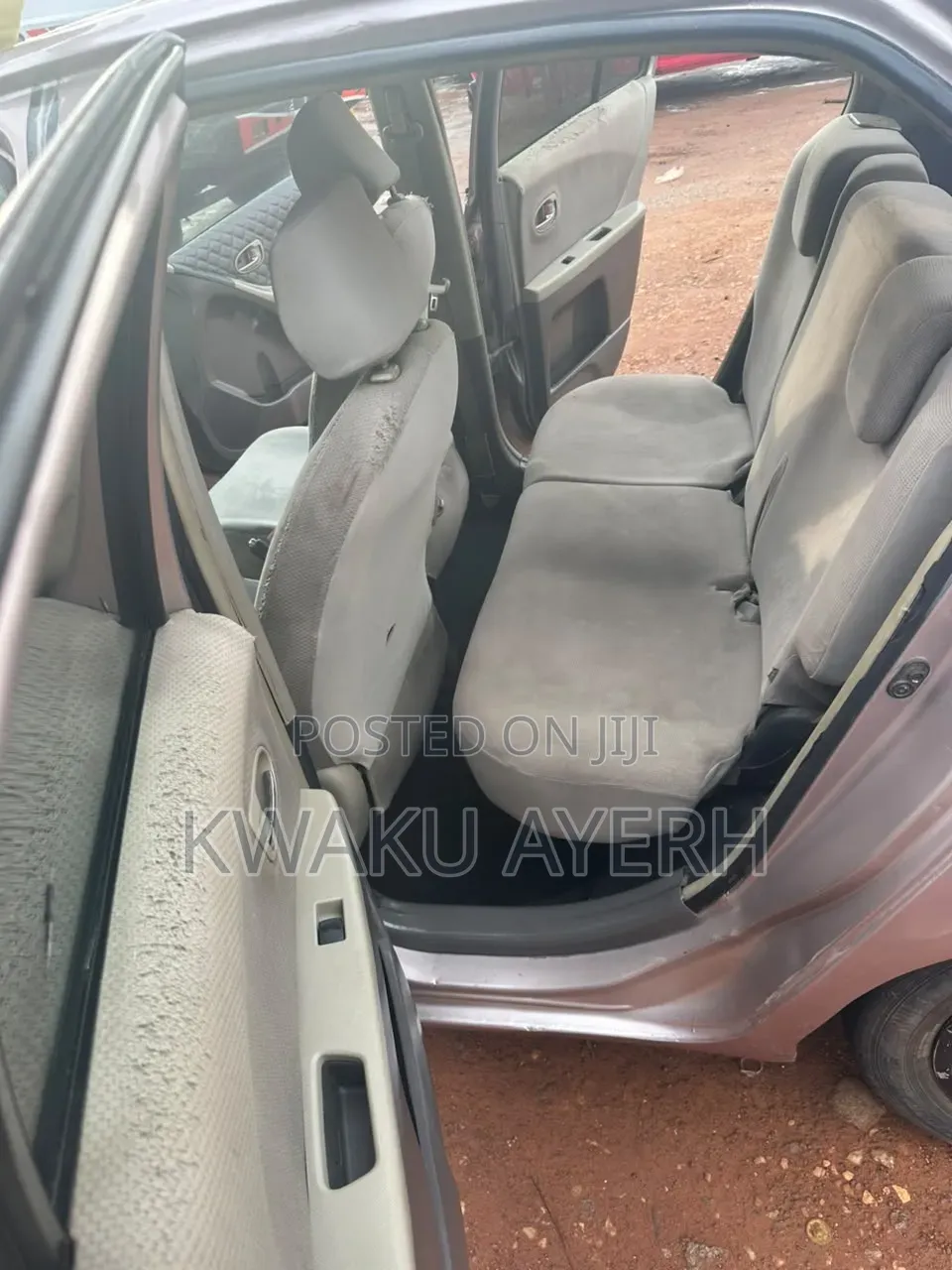 Toyota Vitz 2010 Beige