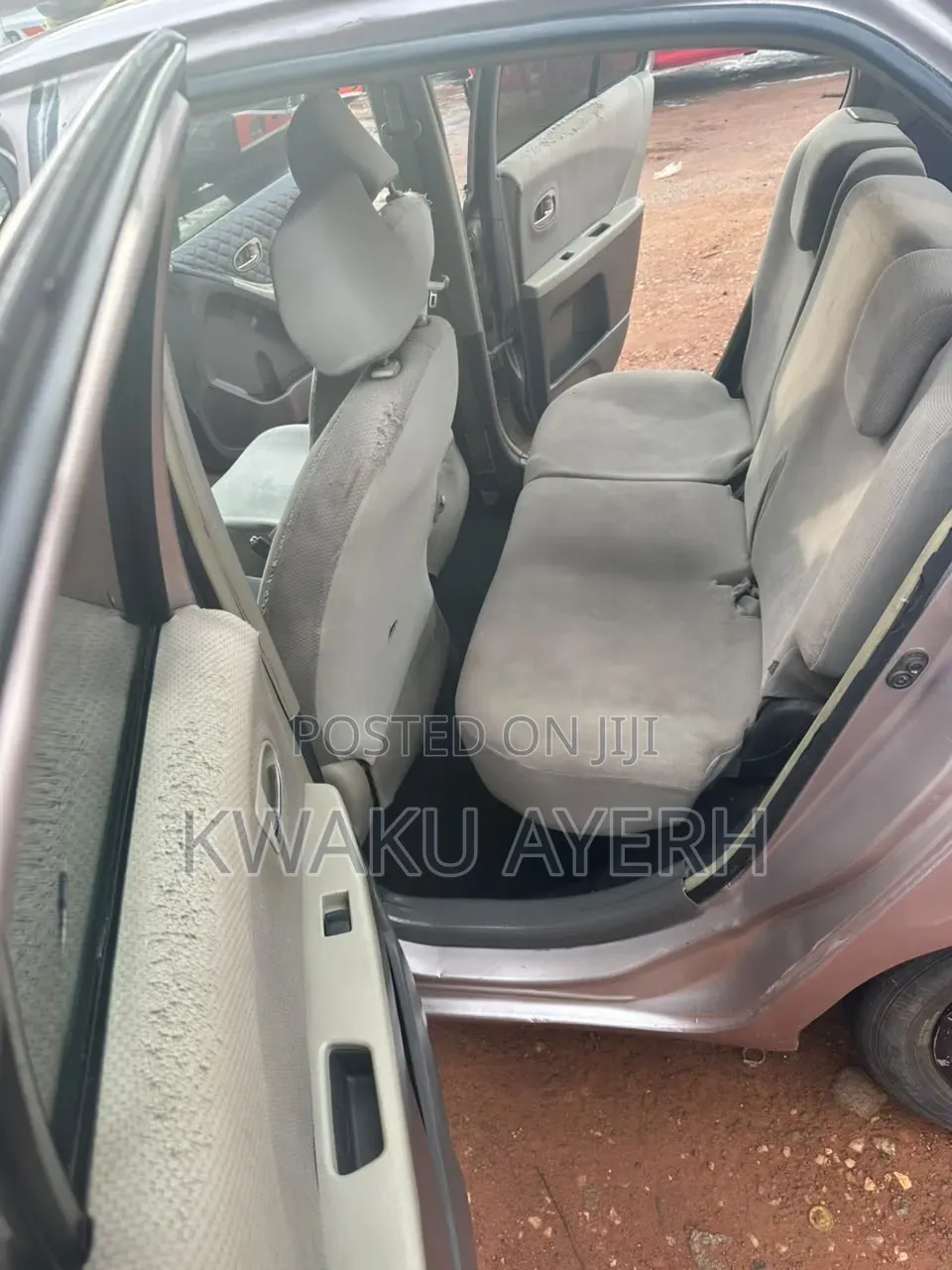 Toyota Vitz 2010 Beige