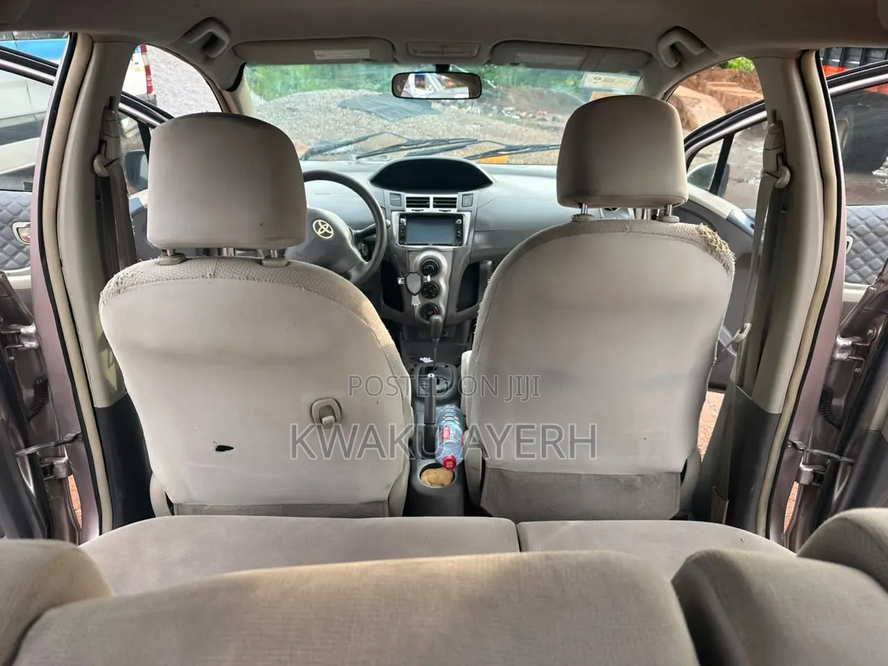 Toyota Vitz 2010 Beige