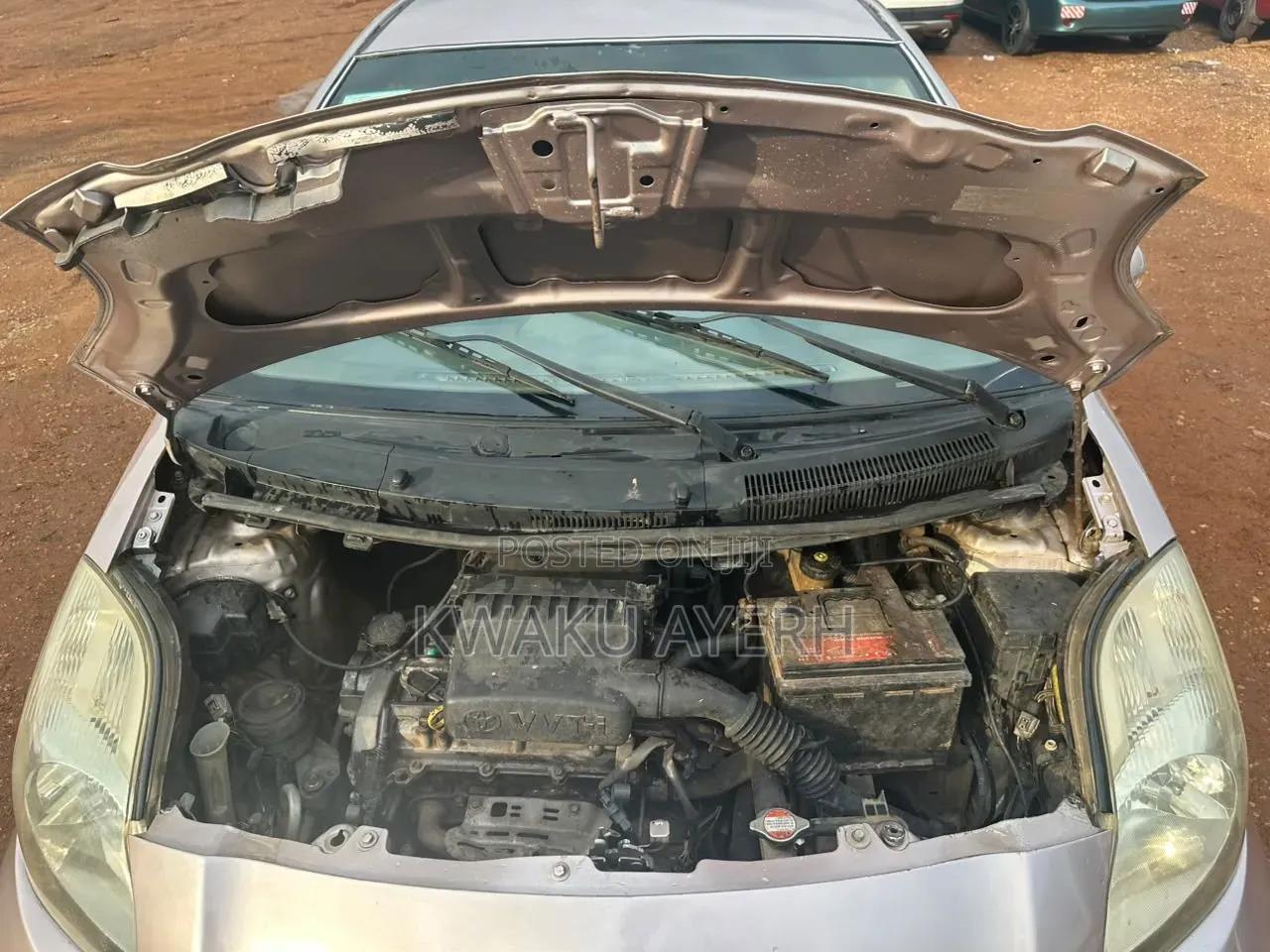 Toyota Vitz 2010 Beige