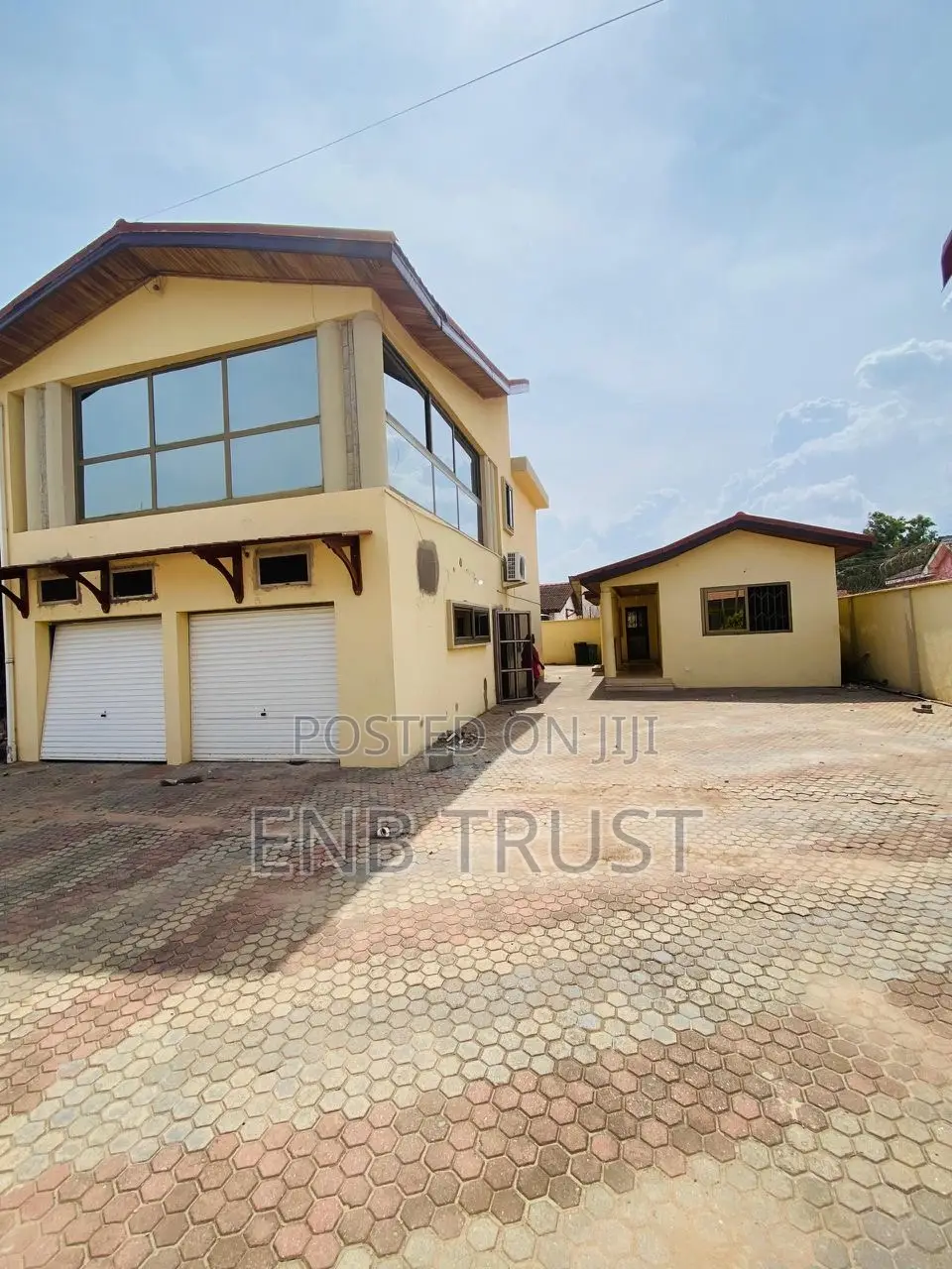 5bdrm Duplex in Achimota, Mile 7 for rent