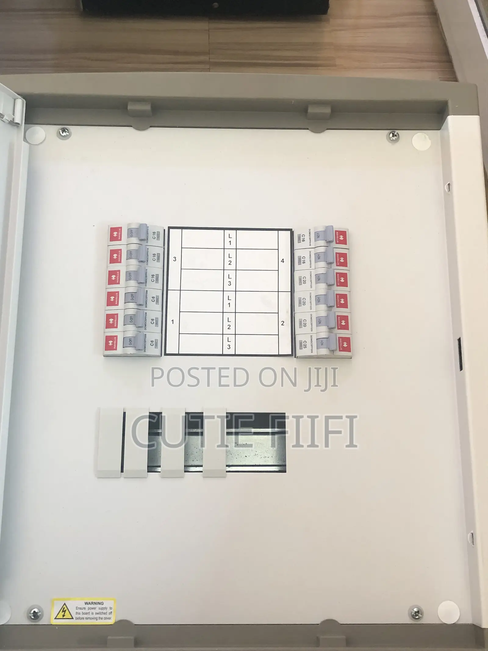 4 Way Three Phase Havell Distribution Board