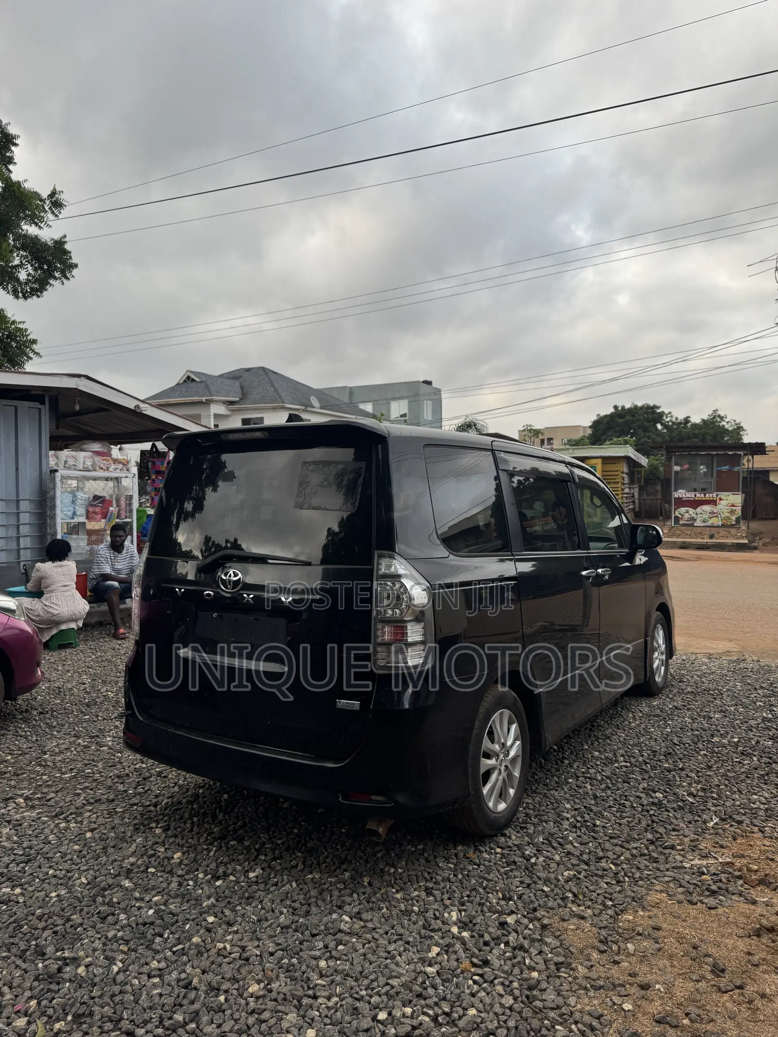 Toyota Voxy V 4WD 8-Seater 2011 Black