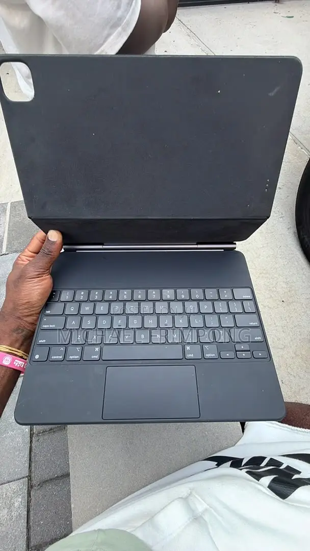 Apple iPad Pro 12.9 (2022) 1 TB Gray